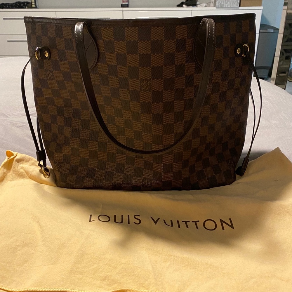 ❌SOLD❌ Vuitton Neverfull MM Ebene